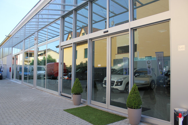 dealer showroom